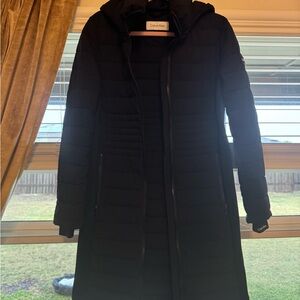 Calvin Klein Women's Elegant Black Puffer Jacket